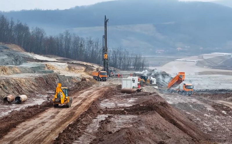 Muncitorii lui Umbrărescu revin pe șantierul tronsonului Zimbor din Autostrada A3 Cluj-Sălaj