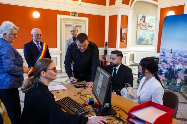 Primele certificate de căsătorie digitale emise deja la Cluj-Napoca, din acest wekeend