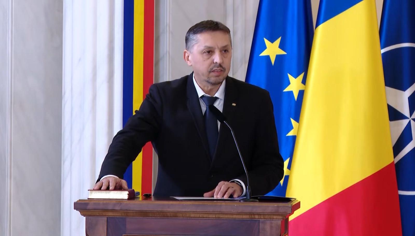 Daniel David vrea să reformeze programele anti-drog din şcoli