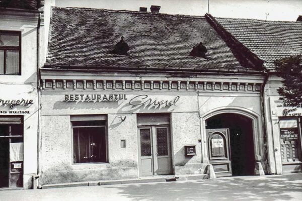 Restaurantul Crișul, o amintire pentru vechii clujeni. Era situat în plin centrul Clujului