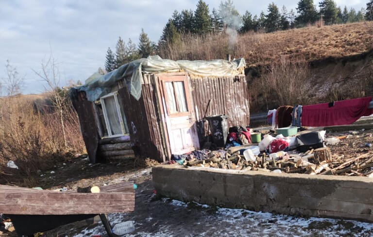 E nevoie de sprijin pentru construirea unei căsuțe