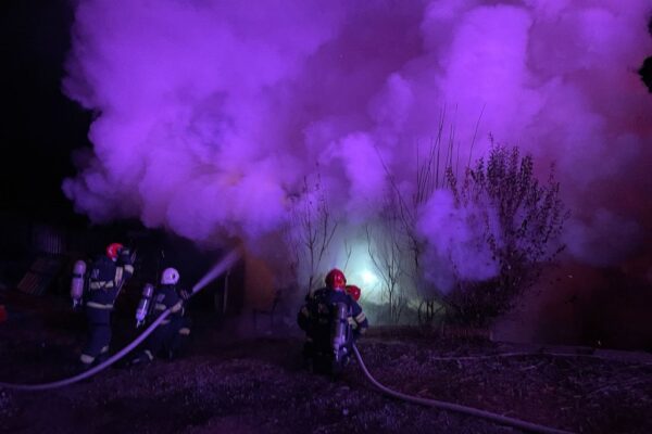 Incendiu la o casă de pe strada Soporului