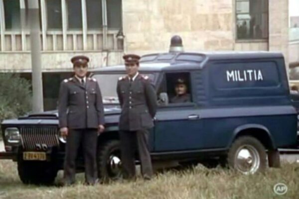 ”Când intrau ăștia pe stradă se făcea liniște în tot cartierul”. Cum atunci s-a putut, și acum nu se mai poate