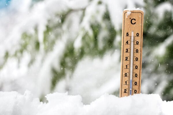 Vortexul polar lovește din nou România. Urmează un val de frig și ninsori