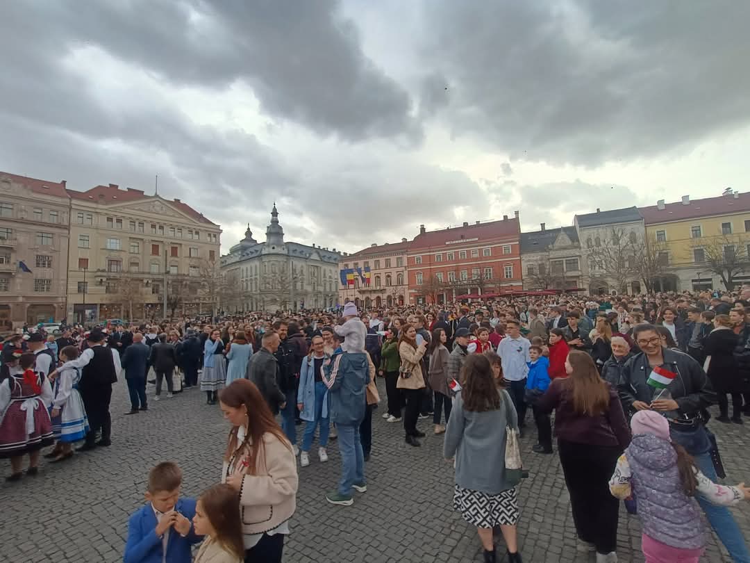 Costume tradiționale inedite la sărbătoarea Zilei Maghiarilor de Pretutindeni