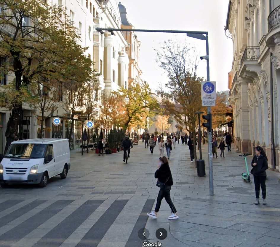 Strada Universitatii permite accesul bicicletelor