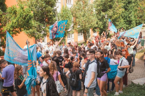 Clujul găzduiește cea mai mare universitate de vară pentru elevi din sud-estul Europei