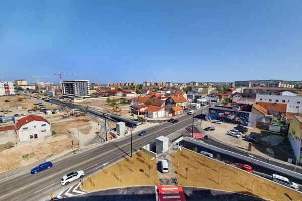 La Oradea, se deschide un alt pasaj rutier de mare importanță. La Cluj, tot povești ”marca Boc”