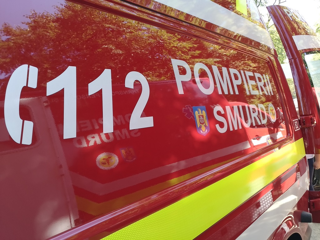 Neacordarea de prioritate a produs un accident cu trei mașini