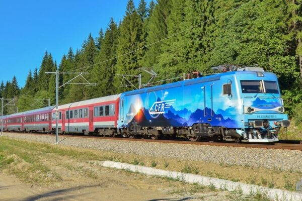 Trenuri suplimentate spre litoral pentru minivacanța de 1 Mai