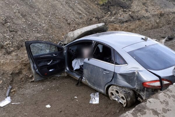 Accident grav pe autostradă, la Turda. Patru persoane, dintre care doi copii au ajuns la spital