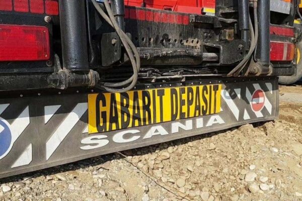 Două transporturi agabaritice traversează județul Cluj, în următoarele zile
