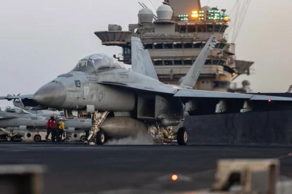 Nici armata americană nu mai este ceea ce a fost. A pierdut două super avioane în doar două zile