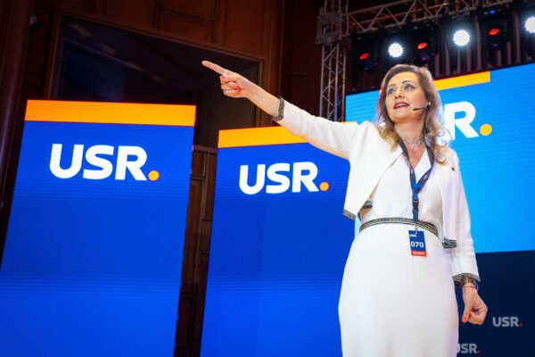 Elena Lasconi și-a prezentat demisia din funcția de președinte USR