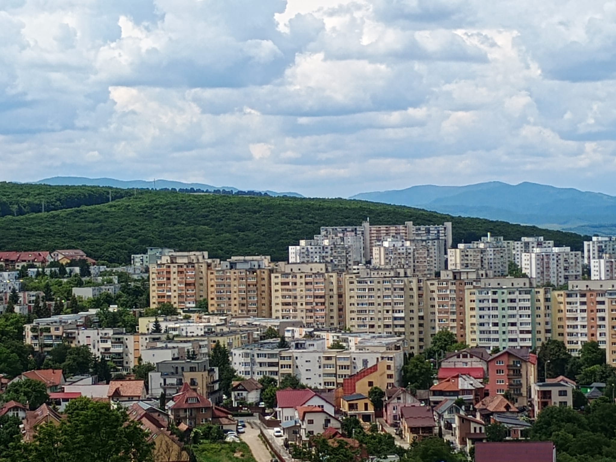 Județul Cluj nu scapă de ploi