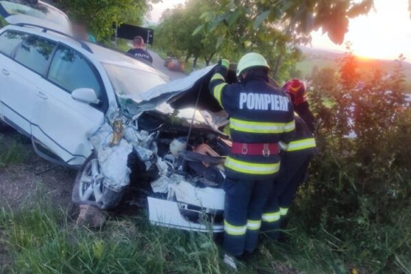 Un bărbat a ajuns la spital în urma unui accident la Tritenii de Jos