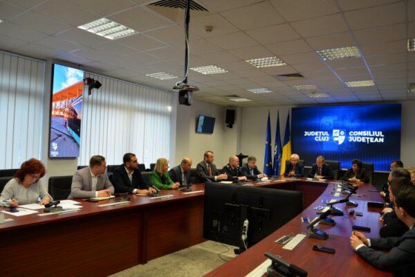 Un tânăr liberal din Cluj cere stoparea sinecurilor. A dat exemplul ATOP, unde membrii sunt plătiți lunar cu mii de lei