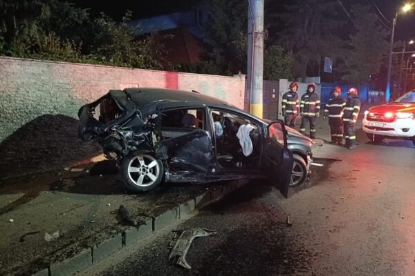 Accident grav pe strada Traian Vuia, din Cluj Napoca. Unul dintre șoferiu participa la o ”liniuță”