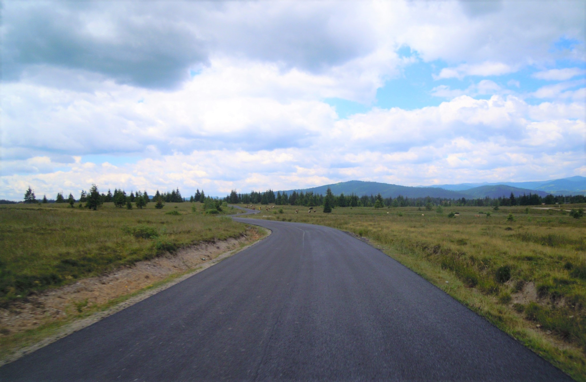 Un nou drum județean din Cluj va fi modernizat. Foto arhiva