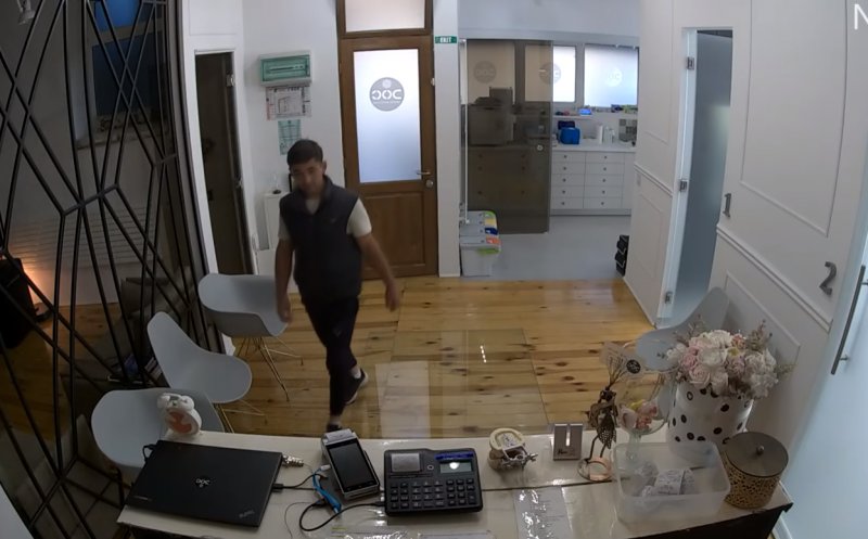 Hoț prins în flagrant la furat