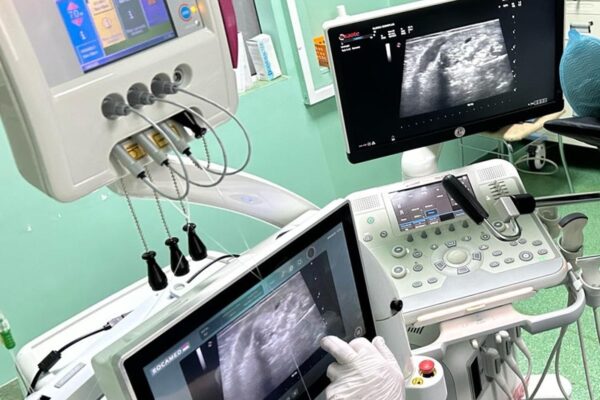 Adenomul de prostată, operație în premieră națională la Cluj. În două ore, pacientul pleacă acasă