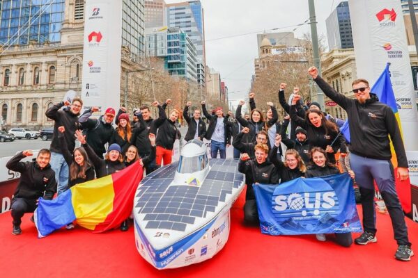 Perfomanță modestă pentru studenții clujeni de la UTCN, la cursa solară mondială, din Australia