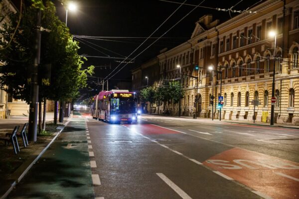 Program special al transportului public pentru UNTOLD 2025! Mai multe linii circulă toate noaptea