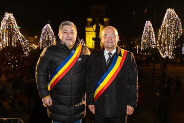 Tișe revine cu un nou text dur la adresa PNL și PSD! Surse politice îl dau ca președintele unui nou partid