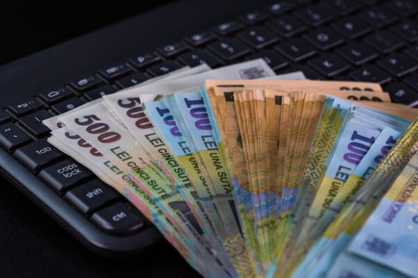 La cât a crescut salariul mediu net la Cluj?