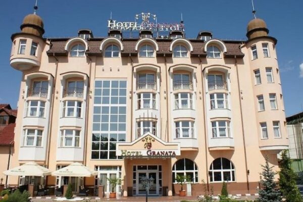 „Tati de la Diesel”, patronul lui CFR Cluj, a ajuns plin de datorii. Fostul hotel Granata, executat silit și vândut la licitație