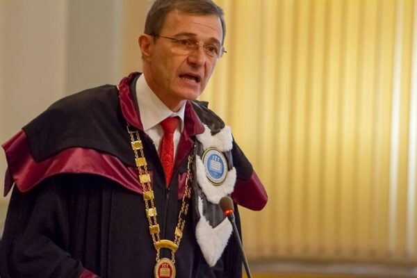 Mesajul președintele Academiei Române după decesul lui Ion Iliescu