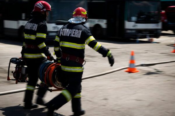 Pompierii clujeni au avut un weekend intens. Peste 200 de misiuni în 3 zile