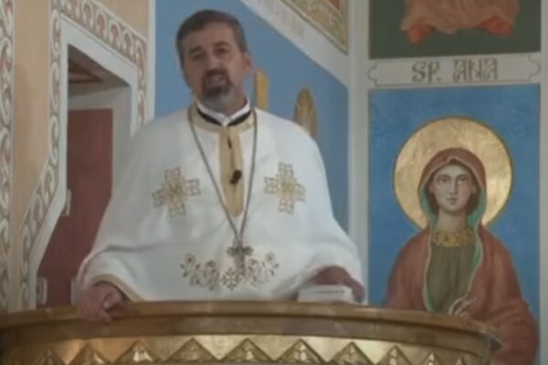Hoții nu mai au niciun Dumnezeu. Un preot a fost „prăduit” de telefon în timpul unei slujbe