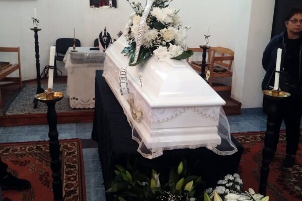 Flaviu Chifor înmormânat în sicriu alb, ca un mire. Tragedie fără margini