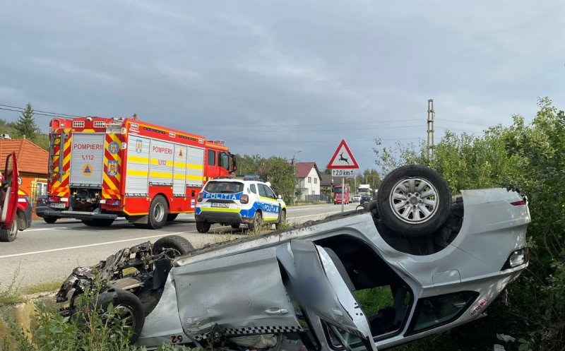 S-a răsturnat cu taxiul într-o localitate din Cluj