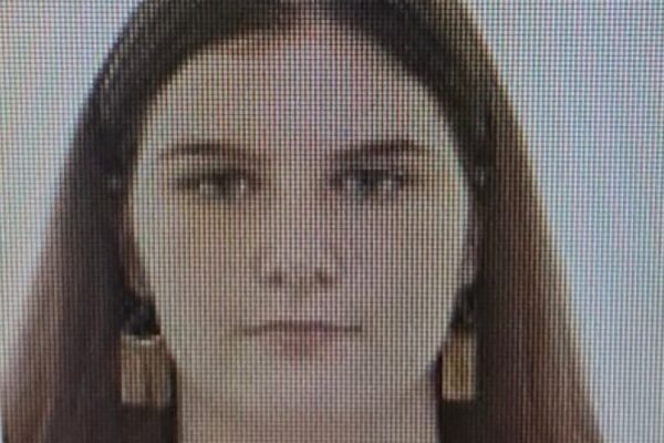 Minoră de 16 ani dispărută de acasă la Turda! Poliția apelează la cetățeni pentru a o găsi