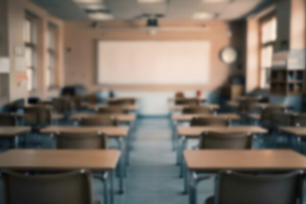 ALERTĂ în școlile din județul Cluj din cauza unui mesaj de amenințare trimis online