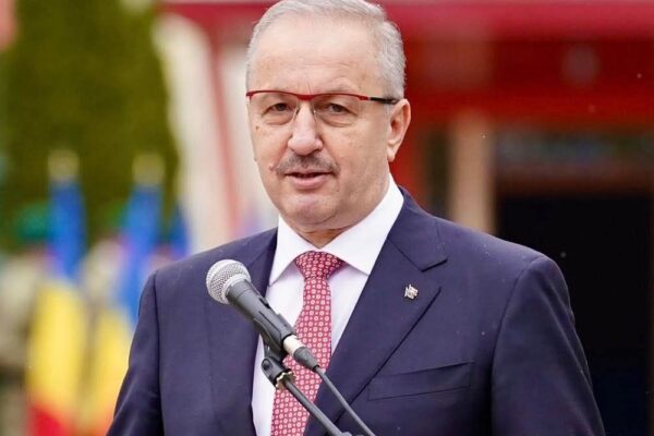 „Noi nu plecăm!” – Vasile Dâncu pune România și Ungaria la masa discuțiilor, cu un strop de umor și realitate