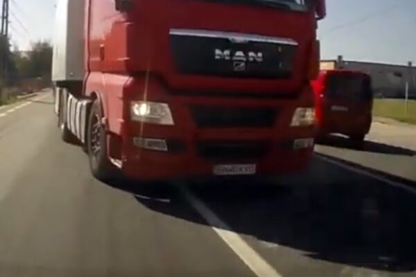 Camionagiul bezmetic care a circulat haotic între Cluj și Gherla a fost prins. Ce măsuri s-au luat împotriva lui
