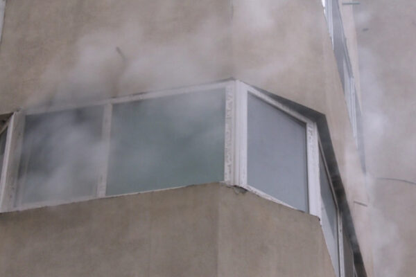 O țigară nestinsă a provocat un incendiu la un apartament din Bună Ziua