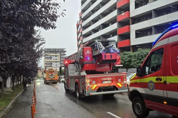 Flăcări în cartierul Bună Ziua: Pompierii ISU Cluj au intervenit prompt