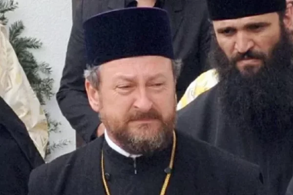De la altar la închisoare: fostul episcop Cornel Onilă, condamnat pentru viol, confruntat cu frica și umilința zilnică