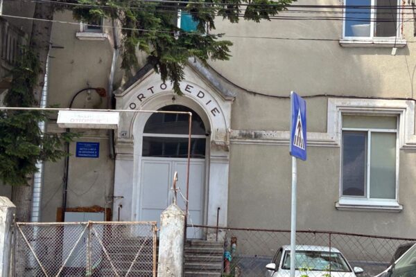 Spitalul care nu se mai vindecă: Ortopedia din Cluj, blocată între promisiuni, ruine și infecții nozocomiale