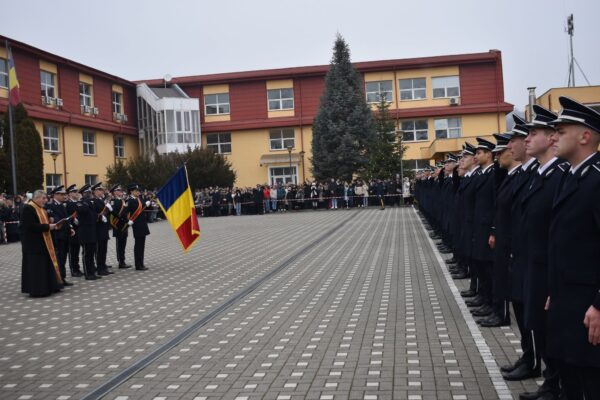 Câte locuri sunt disponibile pentru admiterea la Școala de Poliție Cluj-Napoca