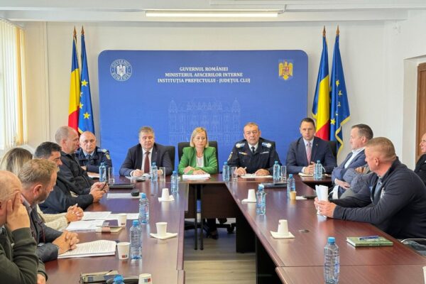 Ședință de urgență la Prefectură din cauza urșilor care terorizează Clujul