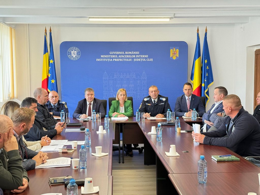 Ședință de urgență la Prefectură din cauza urșilor care terorizează Clujul
