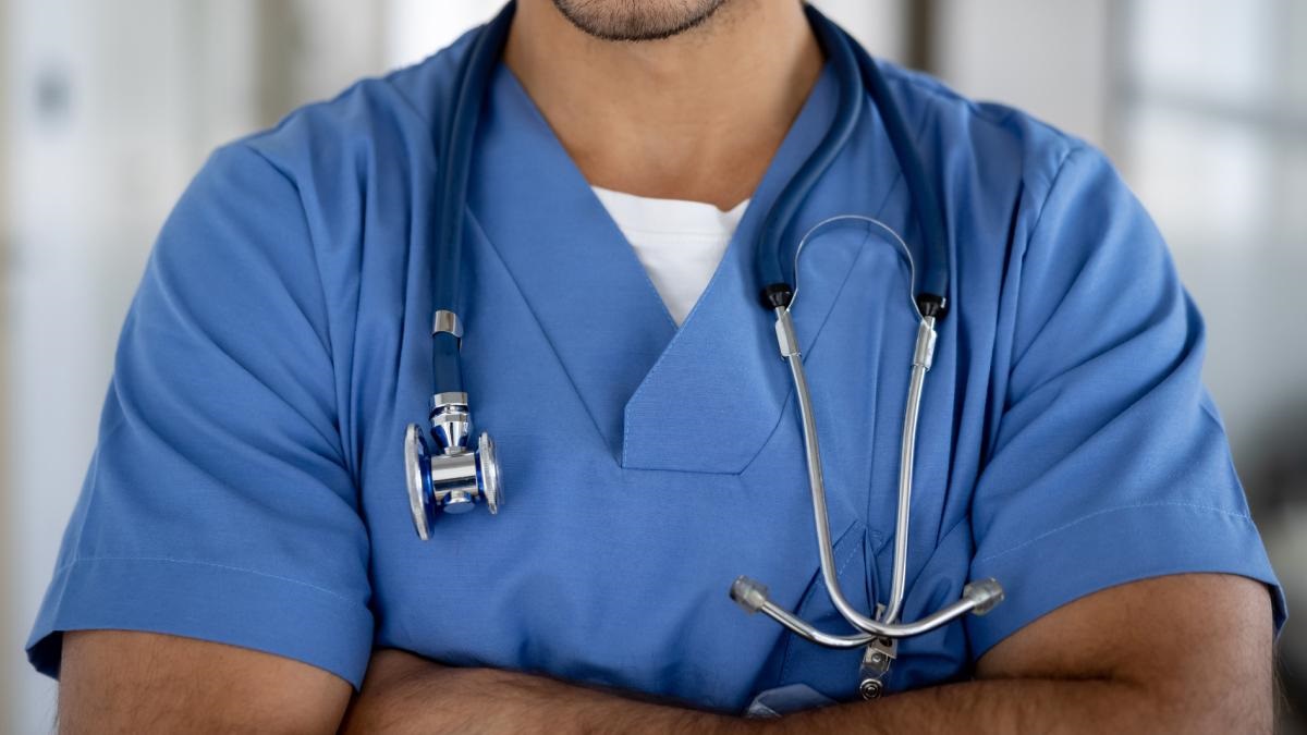 Zeci de locuri rămase neocupate la Medicină