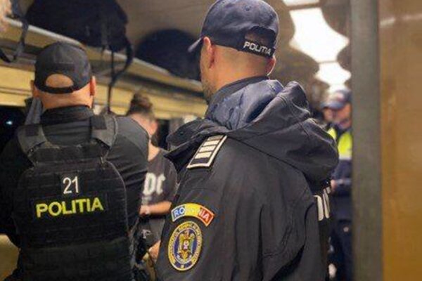 Tragedie într-un tren de călători. Descoperirea macabră făcută chiar de controlorul de bilete