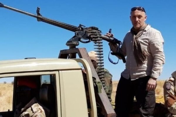 Mercenarul Potra, escortat din Dubai în România: Aterizare sub pază maximă