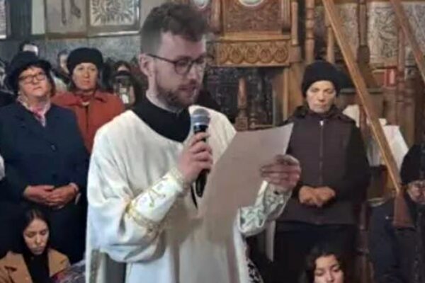 El este preotul georgist care a vrut să îl bată pe profesorul clujean Adrian Papahagi. Nu a învățat nimic din Biblie